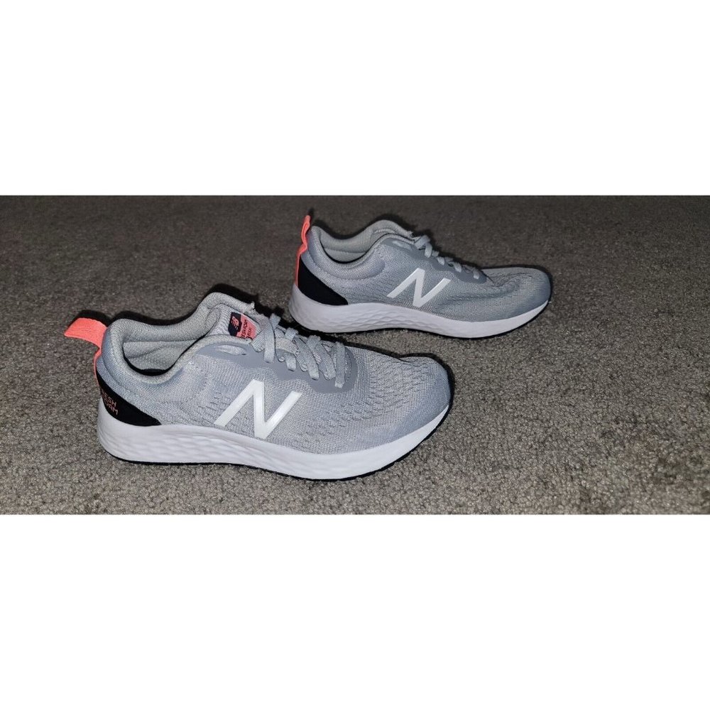 New Balance Fresh Foam Arishi Women's Sneaker's size 6 - Picture 4 of 8